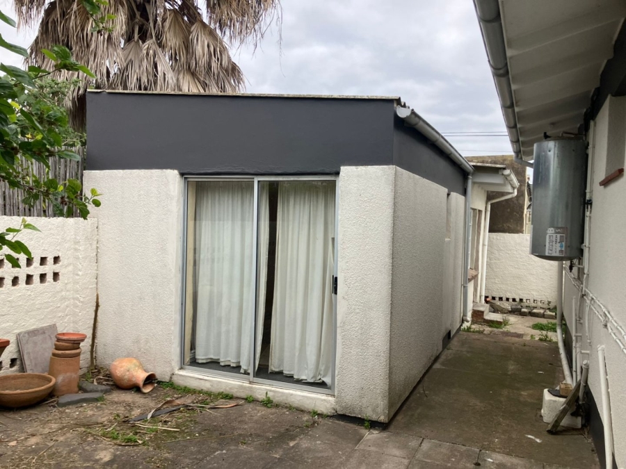 4 Bedroom Property for Sale in Kabega Park Eastern Cape